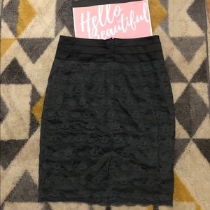 H&M Skirts - ✨NWT✨ HM Scalloped Lace Skirt, Black & Grey 👗 H&M Skirts - ✨NWT✨ HM Scalloped Lace Skirt, Black & Grey 👗